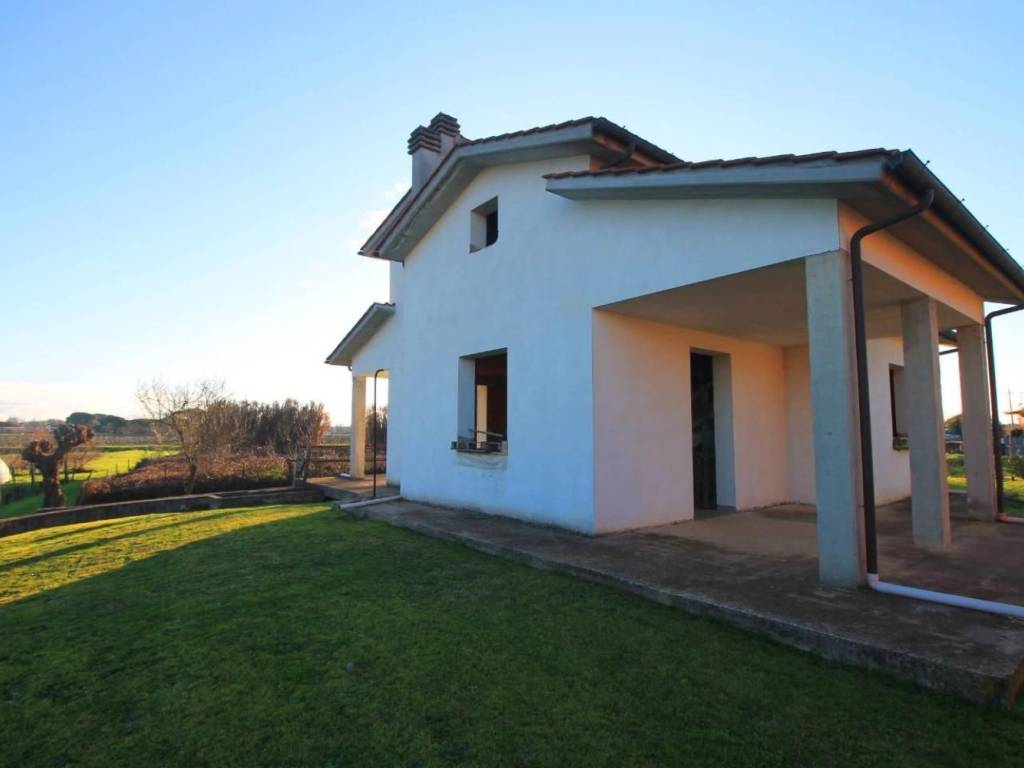 Villa a Larciano in Piazza Vittorio Veneto - Foto 2