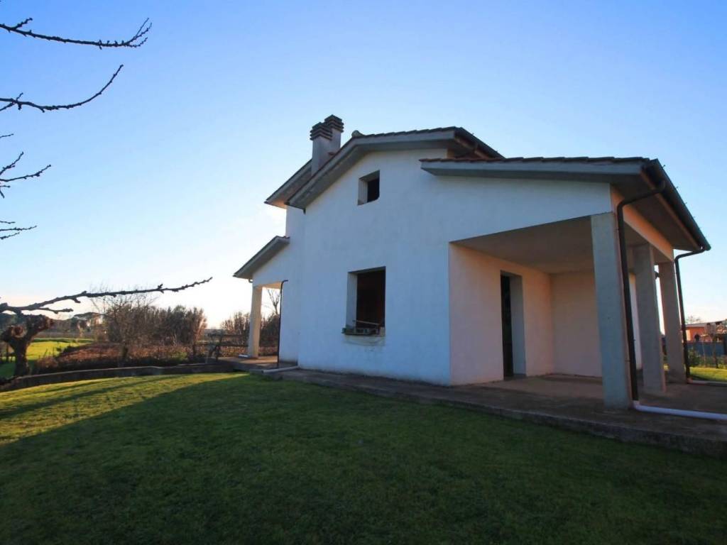 Villa a Larciano in Piazza Vittorio Veneto - Foto 4