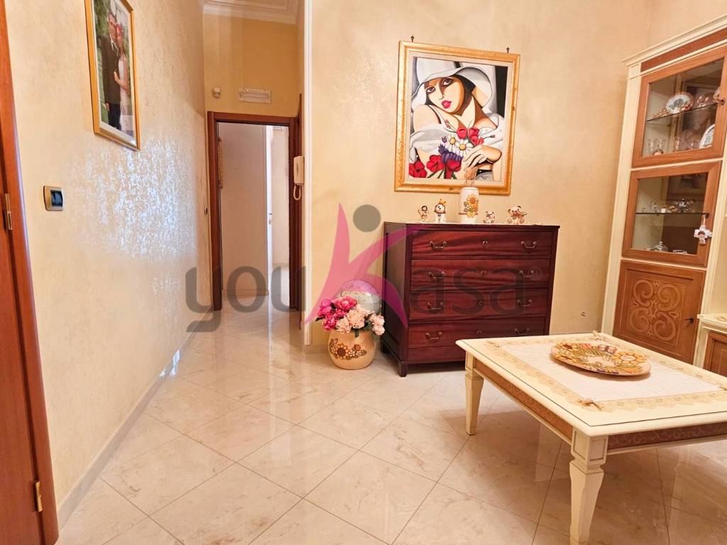 Casa indipendente a Mola di bari in Via Papa Giovanni XXIII, 114 - Foto 4