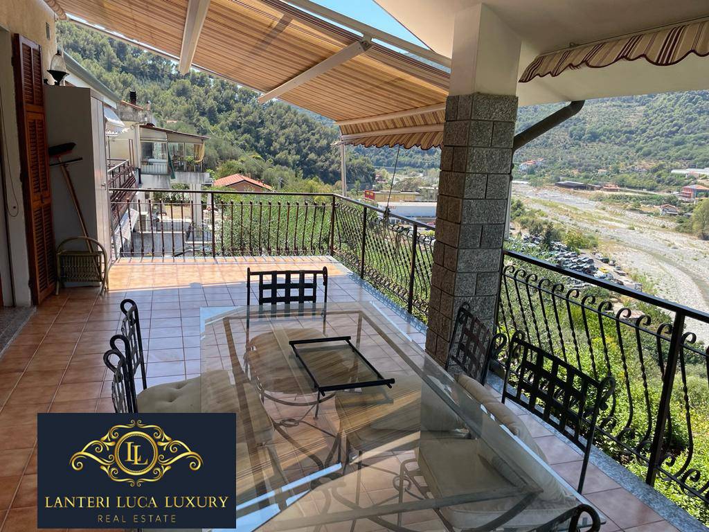 Villa a Ventimiglia in Via Edmondo De Amicis, 82 - Foto 5