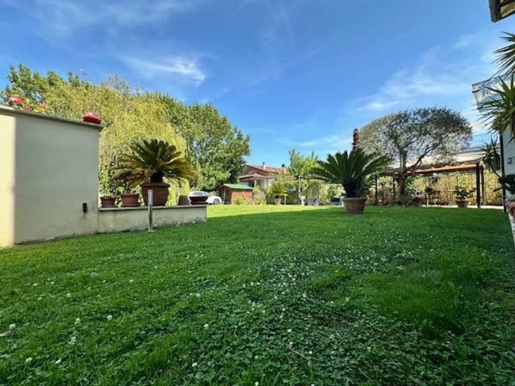 Villa a Camaiore in Via Del Secco, 136 - Foto 2