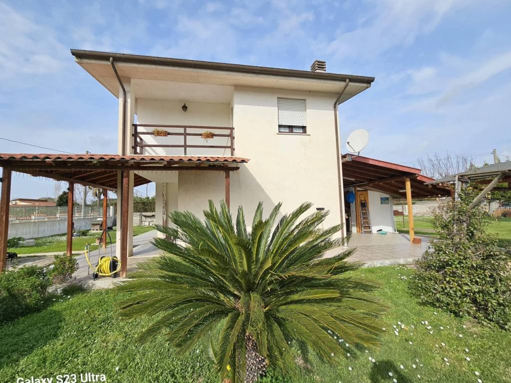 Villa a Latina in Strada Piscina Panzesi, 232 - Foto 4