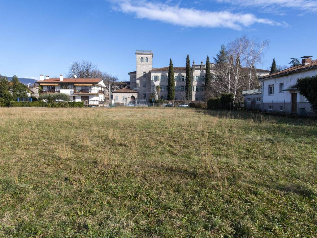 Terreno a Gorizia in VIA BRIGATA ABRUZZI - Foto 2
