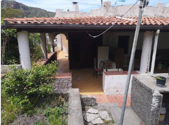 Appartamento a Lipari in Strada Comunale Porto Levante - Foto 2