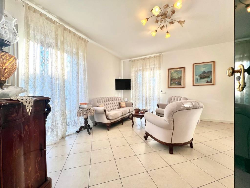 Appartamento a Sirmione in Via Cusio - Foto 2