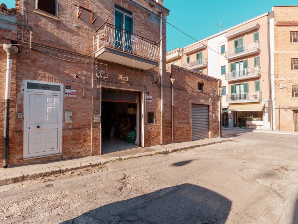 Appartamento a Lucera in Via Antonio di Salvia, 5 - Foto 3