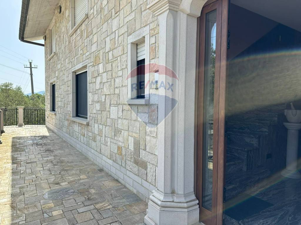 Villa a Colli a volturno in Via Valloni, 15 - Foto 4