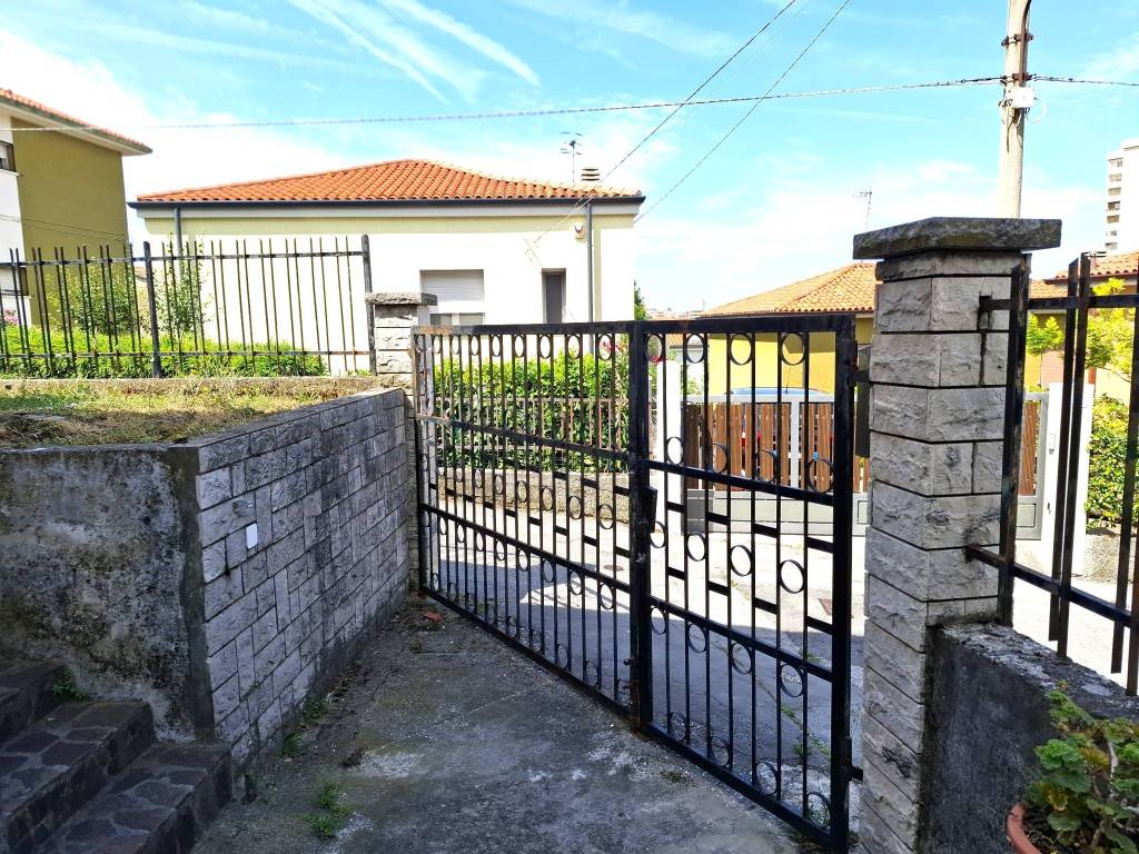 Appartamento a Trieste in Via Matteo Giulio Bartoli - Foto 5