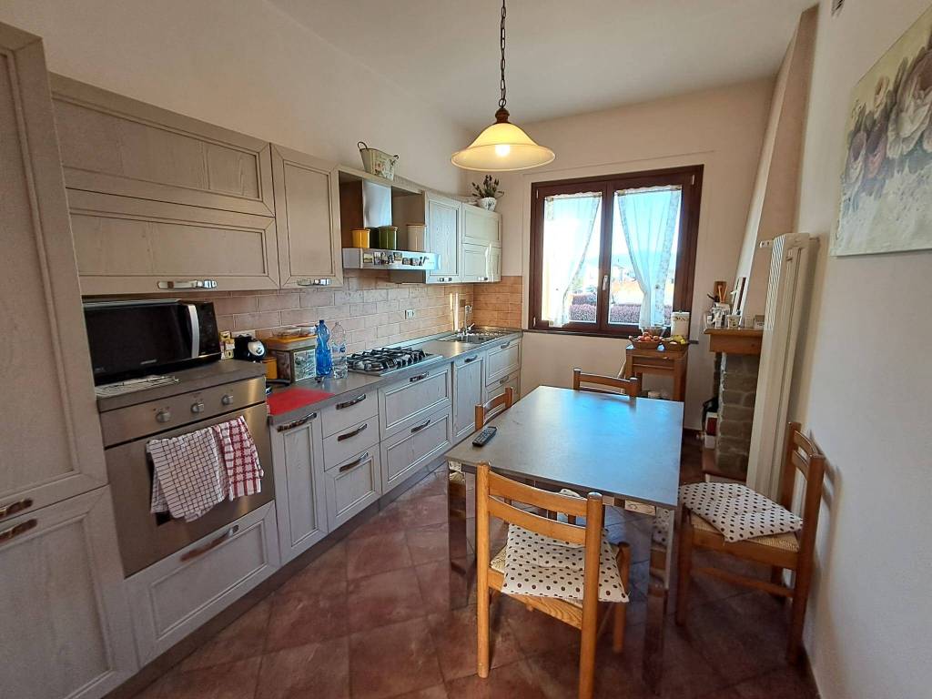 Appartamento a Pistoia in Via del Bollacchione - Foto 5