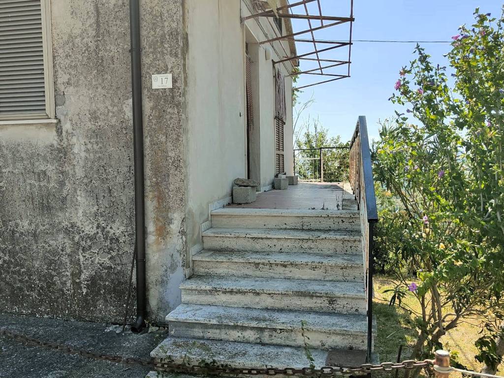 Casa indipendente a Campli in Via Umbria, 17 - Foto 4