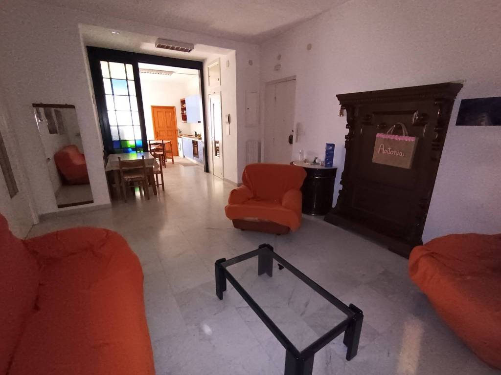 Appartamento a Foggia in Via Vincenzo Acquaviva, 23 - Foto 2