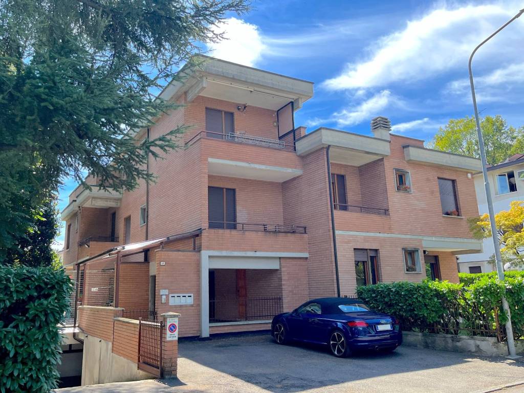 Appartamento a Reggio emilia in Via Guido De Ruggiero - Foto 2