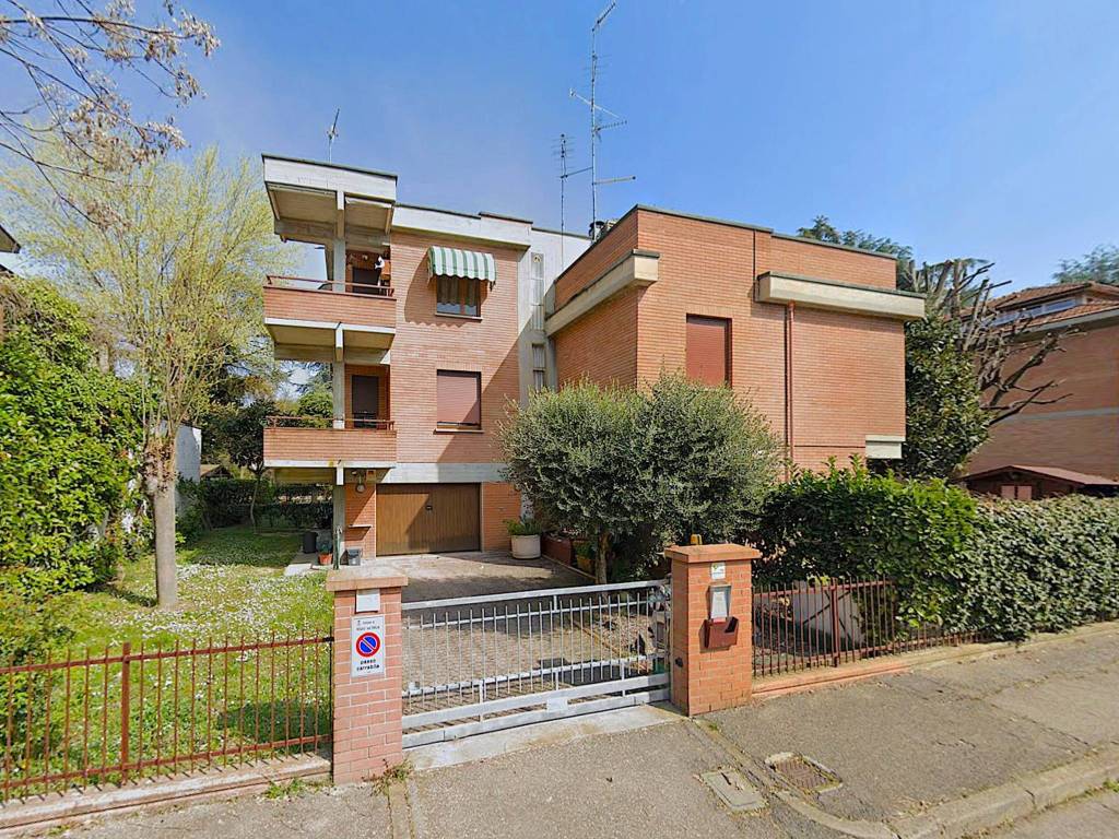 Appartamento a Reggio emilia in Via Guido De Ruggiero - Foto 3