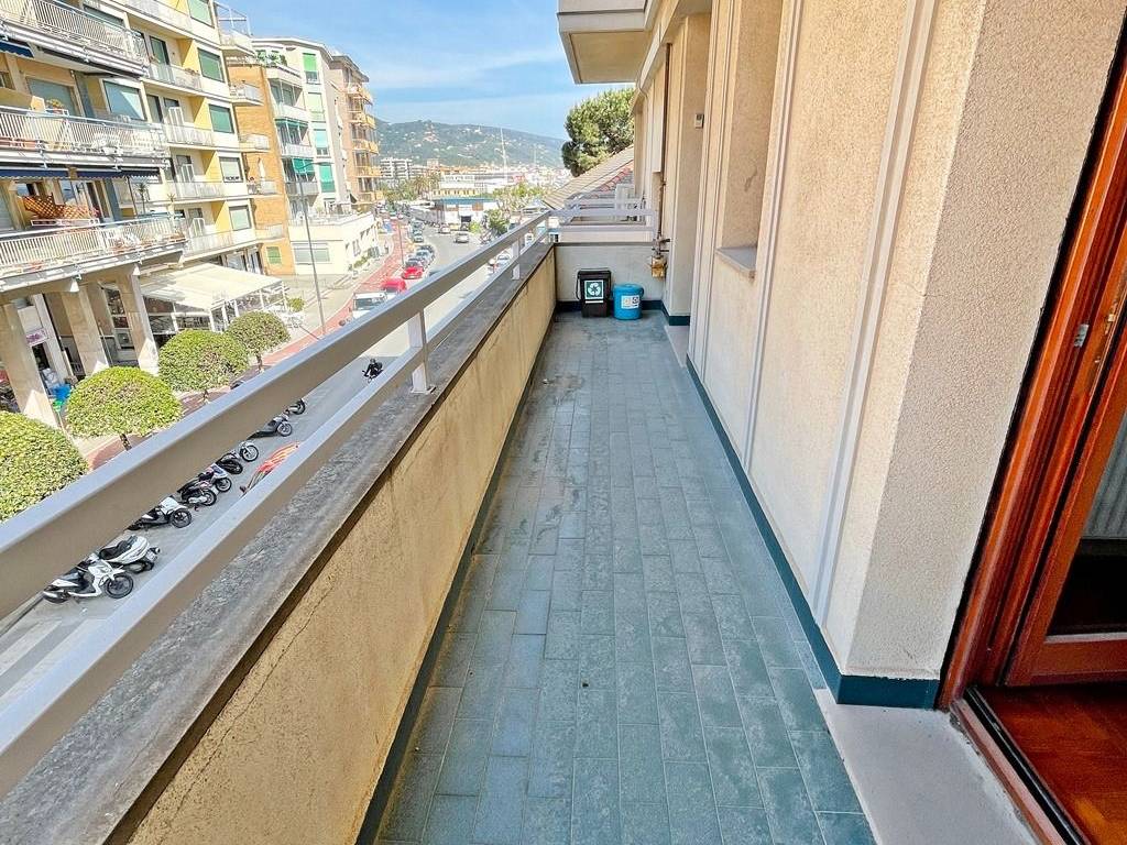 Appartamento a Chiavari in Corso Cristoforo Colombo, 12C - Foto 2