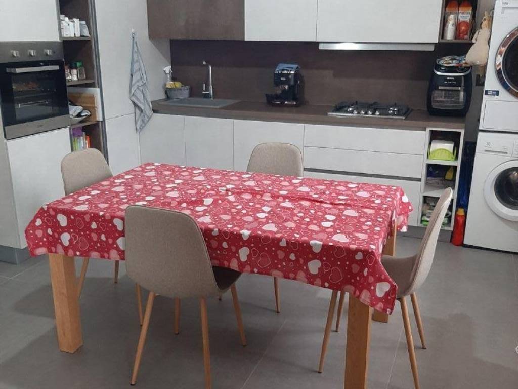 Appartamento a Avezzano in Via Lago Albano - Foto 2