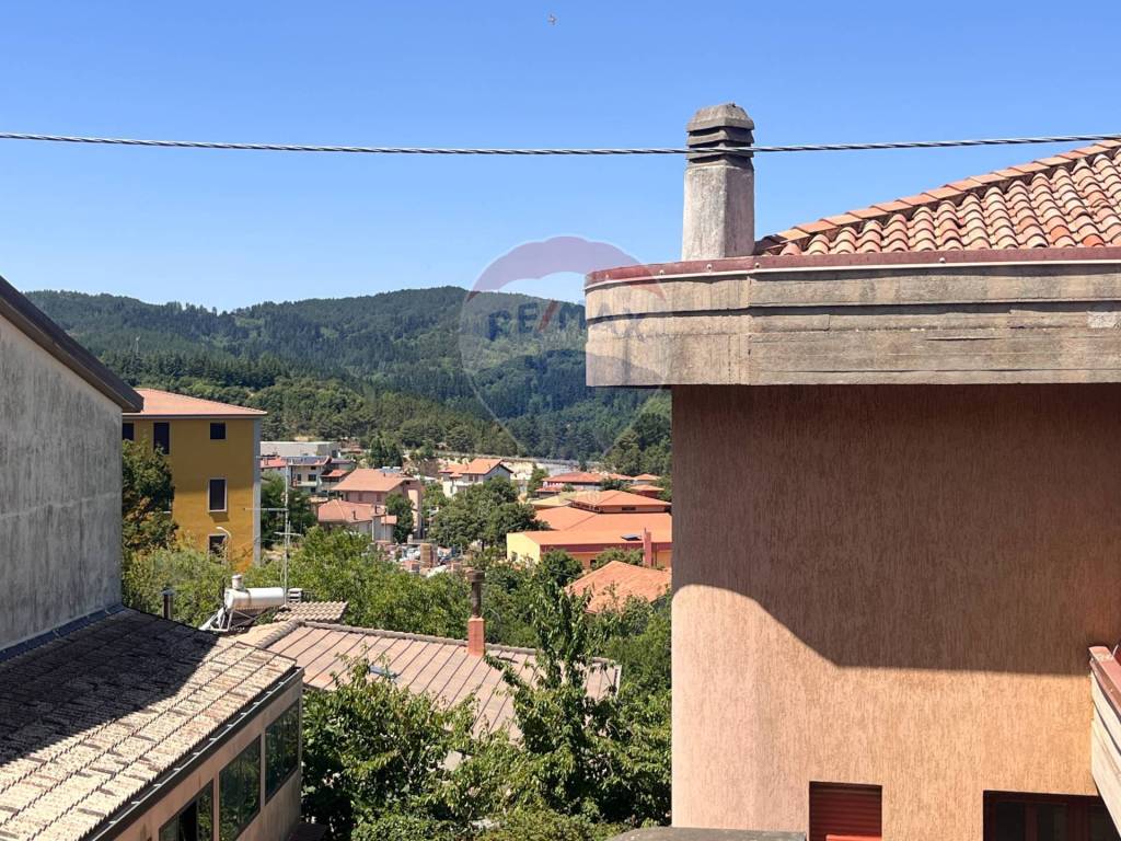 Casa indipendente a Tonara in via Roma, 36 - Foto 3