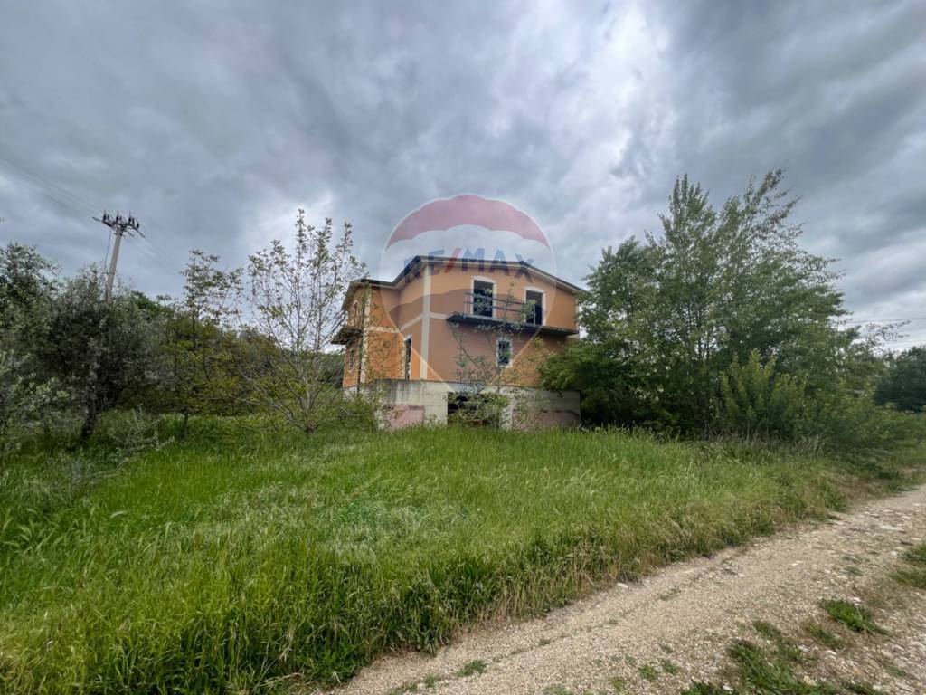 Villa a Venosa in Contrada San Giorgio - Foto 3