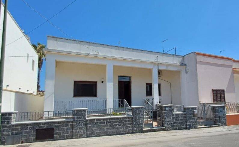 Villa a Castrignano del capo in Via Rudiae, 24 - Foto 3