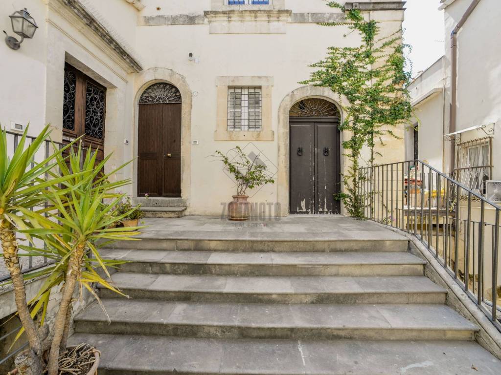Appartamento a Noto in Corso Vittorio Emanuele, 64 - Foto 4