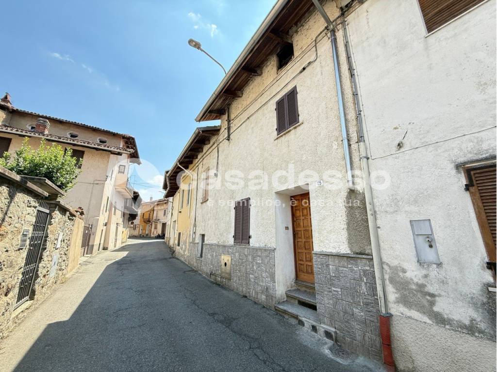 Casa indipendente a Viverone in Via Umberto I, 123 - Foto 2