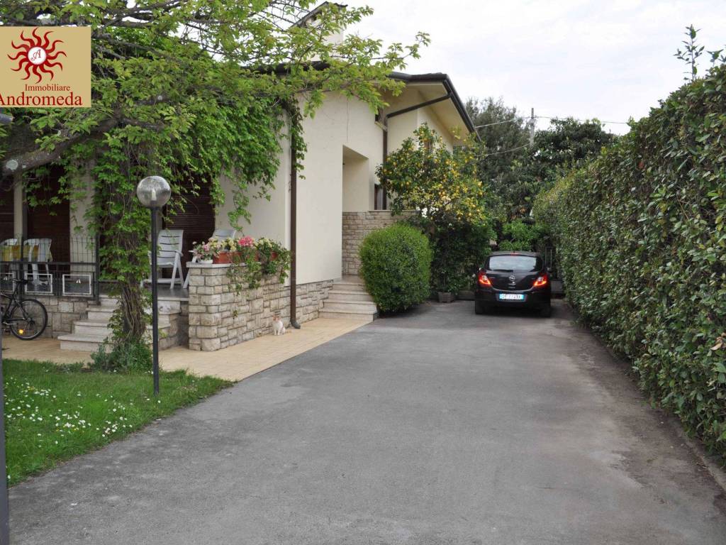 Villa a Forte dei marmi in Via del Paradiso - Foto 3