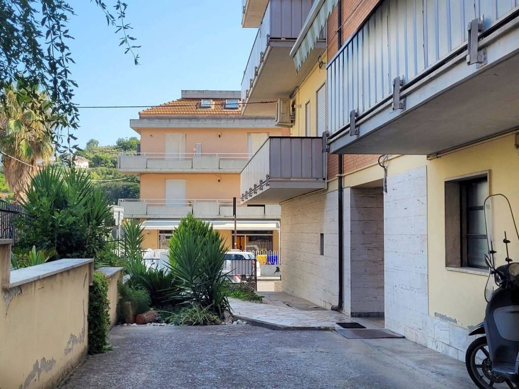 Appartamento a San benedetto del tronto in Via Gian Lorenzo Bernini, 1 - Foto 4