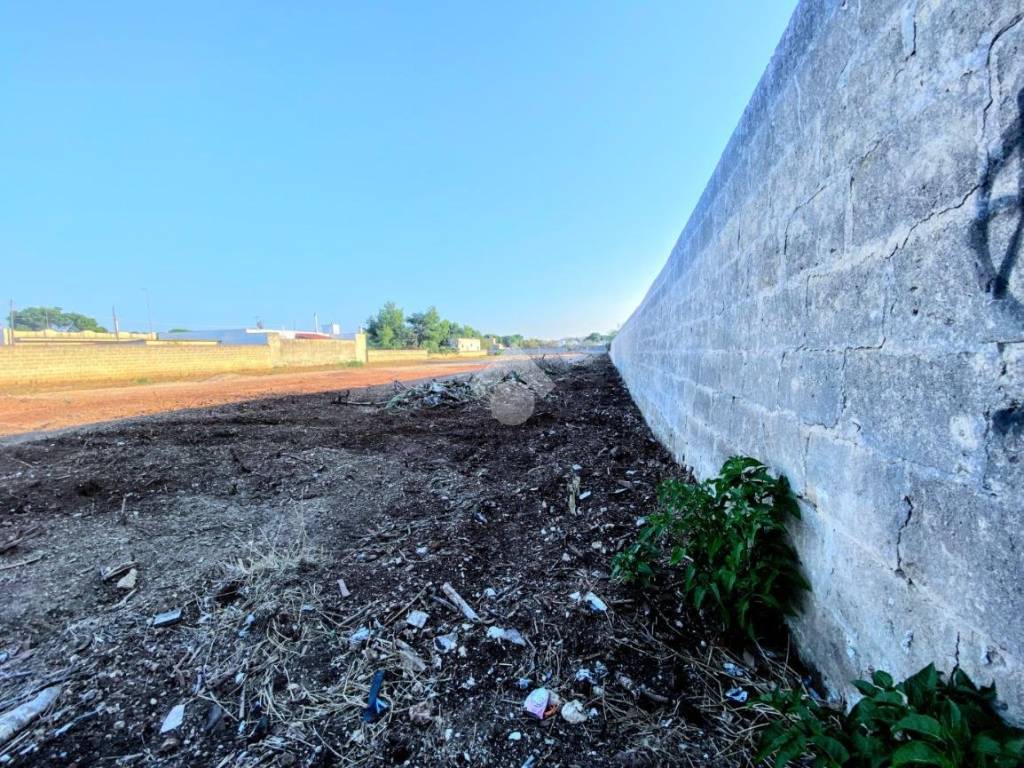 Terreno a Manduria in Via Passeggio - Foto 4