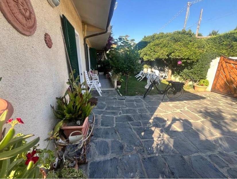 Villa a Forte dei marmi in Via Francesco Carrara, 102 - Foto 3
