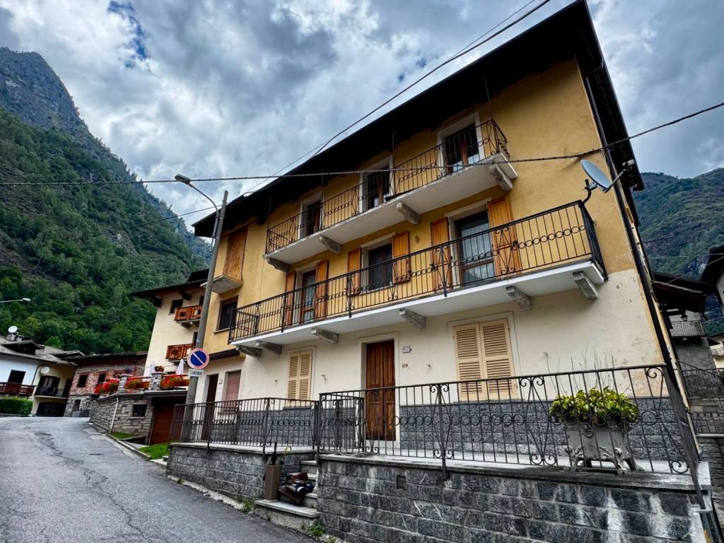 Appartamento a Antrona schieranco in Via Guglielmo Marconi, 10 - Foto 3