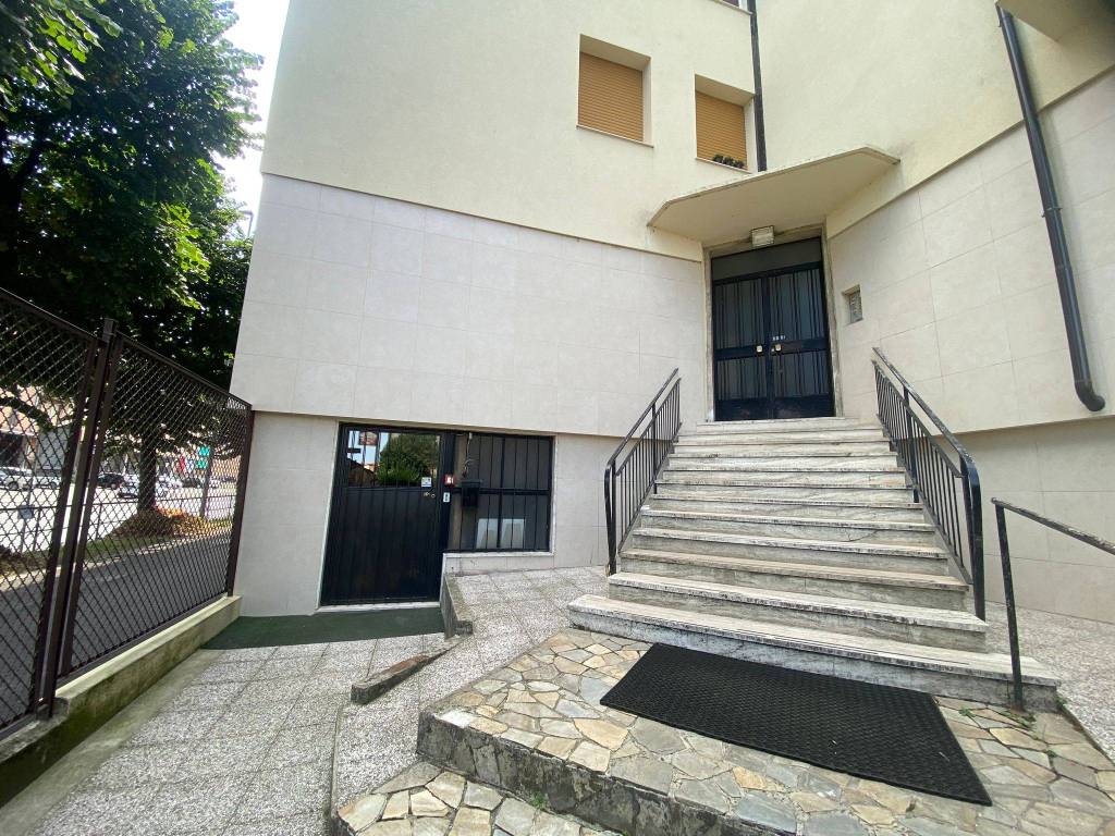 Appartamento a Pavia in Via Torquato Tasso, 96 - Foto 2
