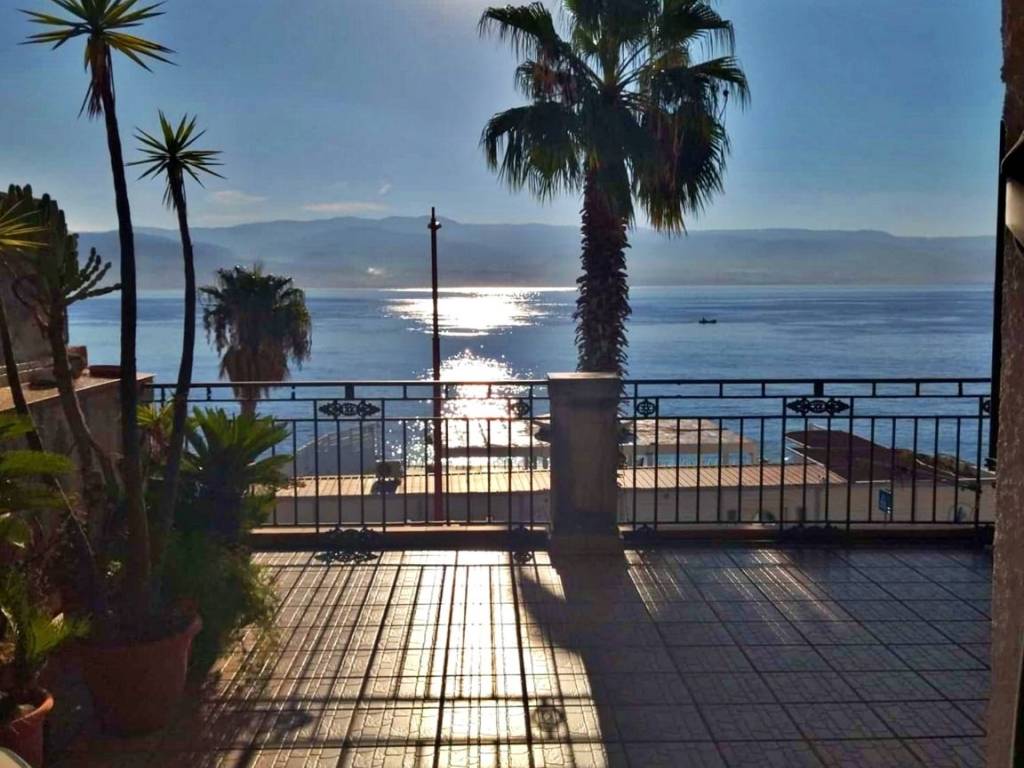 Villa a Messina in Via Consolare Pompea, 495 - Foto 2