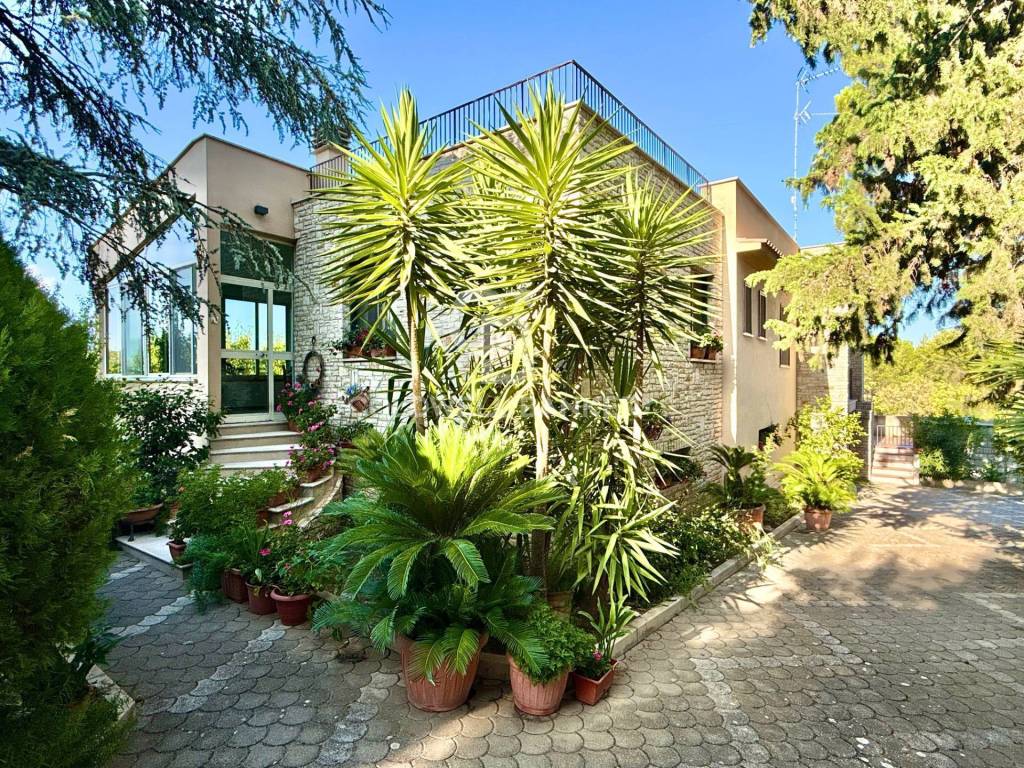 Villa a Andria in Contrada Abbondanza - Foto 2