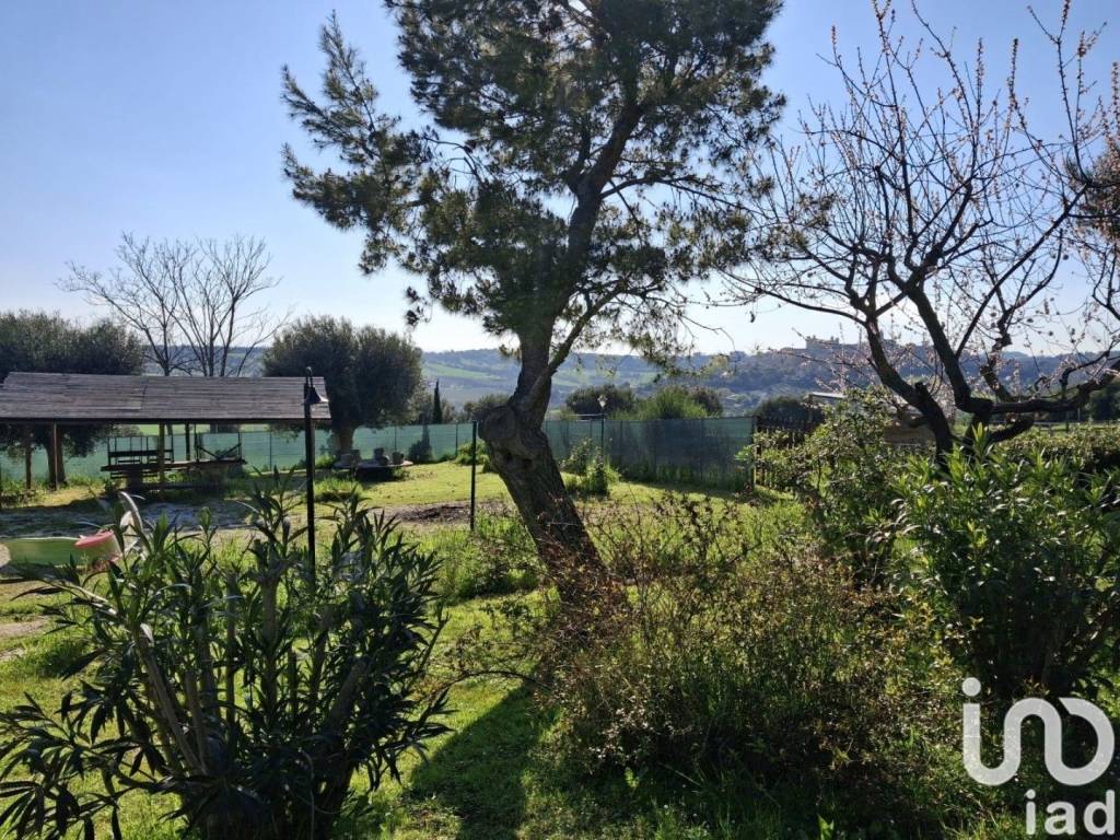 Villa a Civitanova marche in Via San Michele - Foto 2