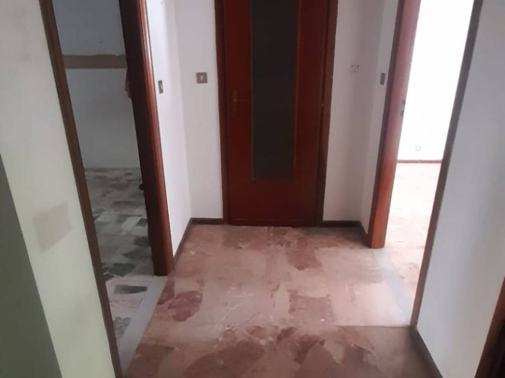 Appartamento a Asti in Via Francesco Petrarca, 53 - Foto 2