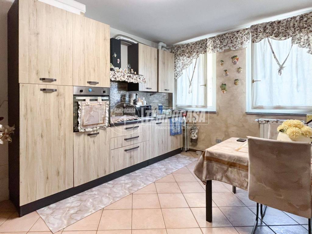 Appartamento a Comazzo in Via Roma 21 - Foto 2