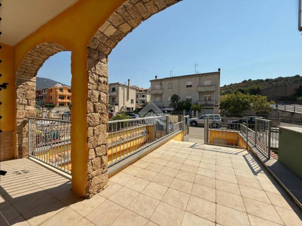 Villetta a schiera a Bosa in Via Costantino Nivola, 1 - Foto 2