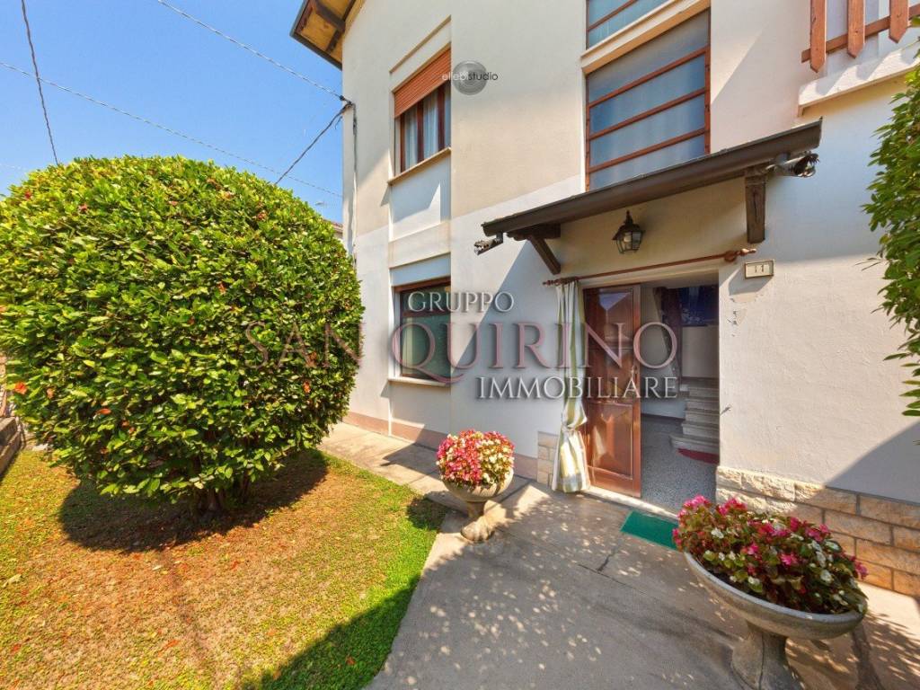 Villa a Guastalla in VIA SAN CARLO BORROMEO, 11 - Foto 2