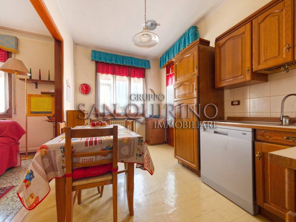 Villa a Guastalla in VIA SAN CARLO BORROMEO, 11 - Foto 5