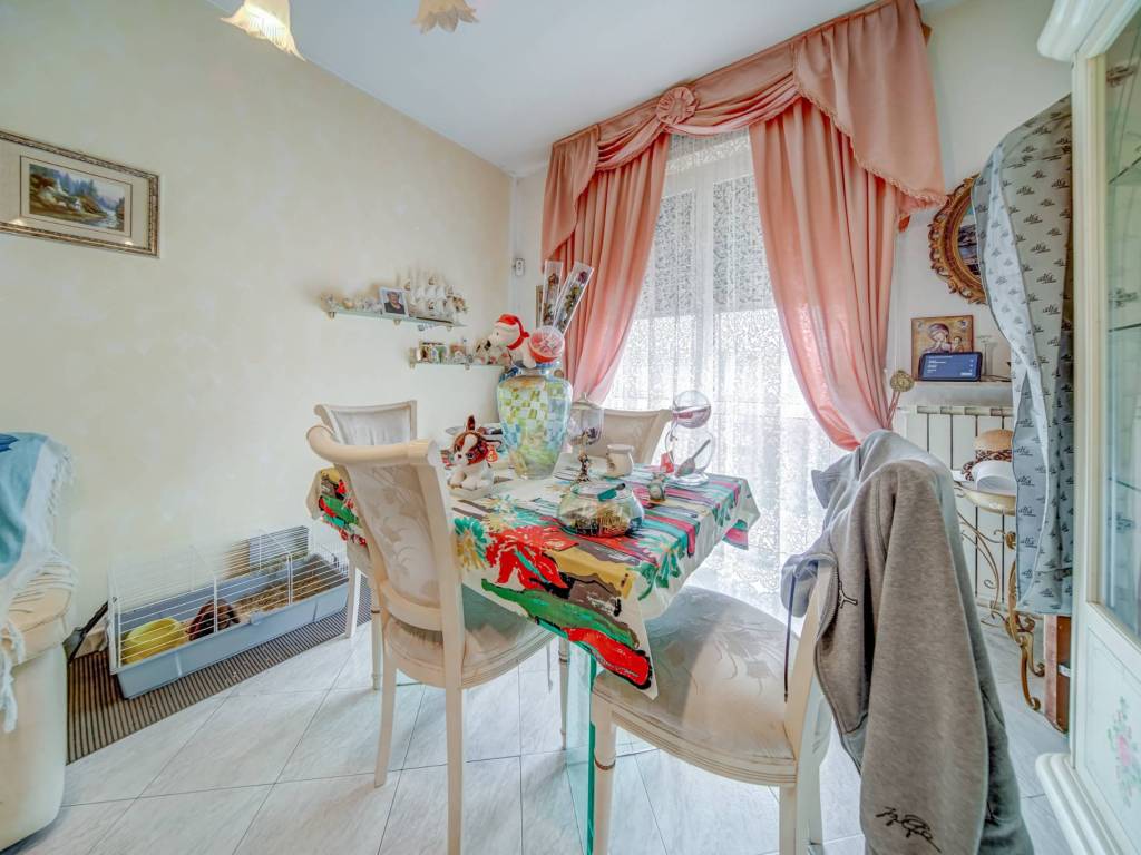 Appartamento a Cardano al campo in Via Antonio Gramsci, 45 - Foto 5