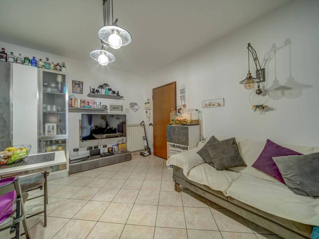 Appartamento a Cardano al campo in Via al Campo, 71 - Foto 3
