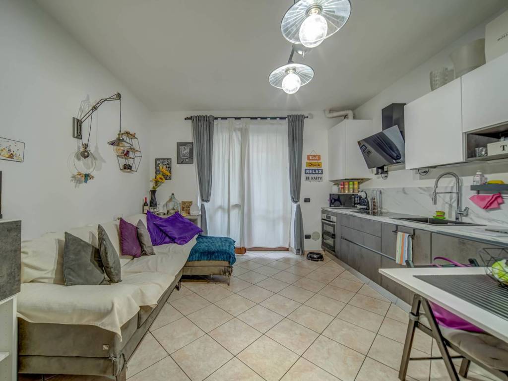 Appartamento a Cardano al campo in Via al Campo, 71 - Foto 4