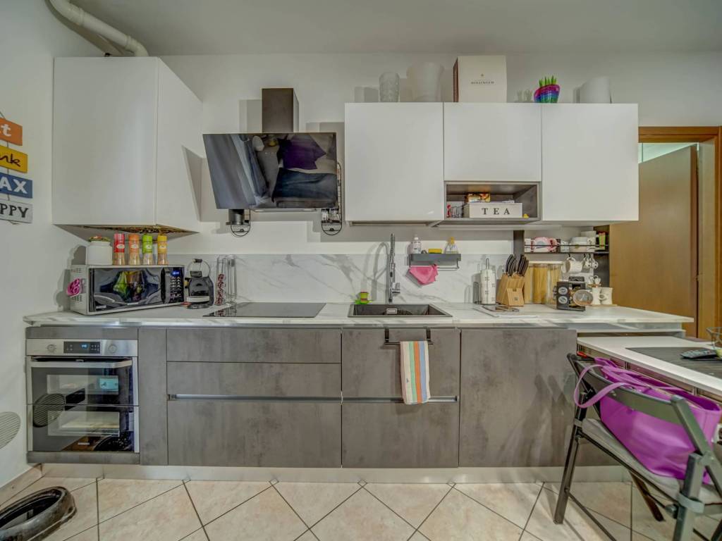 Appartamento a Cardano al campo in Via al Campo, 71 - Foto 5