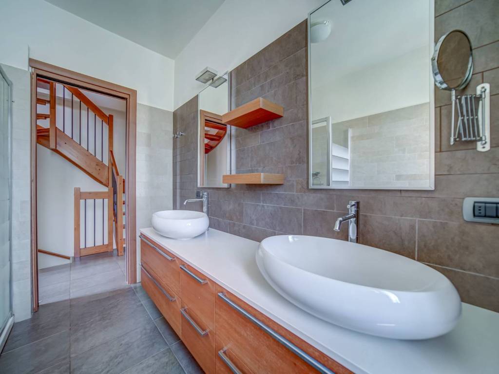 Villa a Angera in via ai pozzi, 1 - Foto 5
