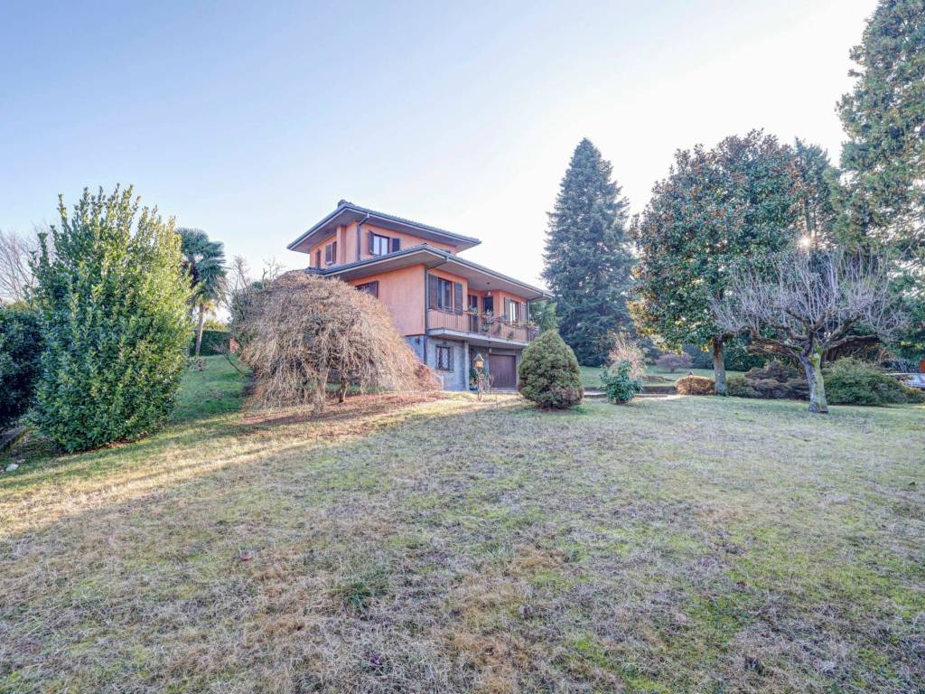 Villa a Cadrezzate con osmate in via Guglielmo Marconi, 40 - Foto 4