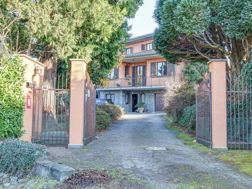 Villa a Cadrezzate con osmate in via Guglielmo Marconi, 40 - Foto 5