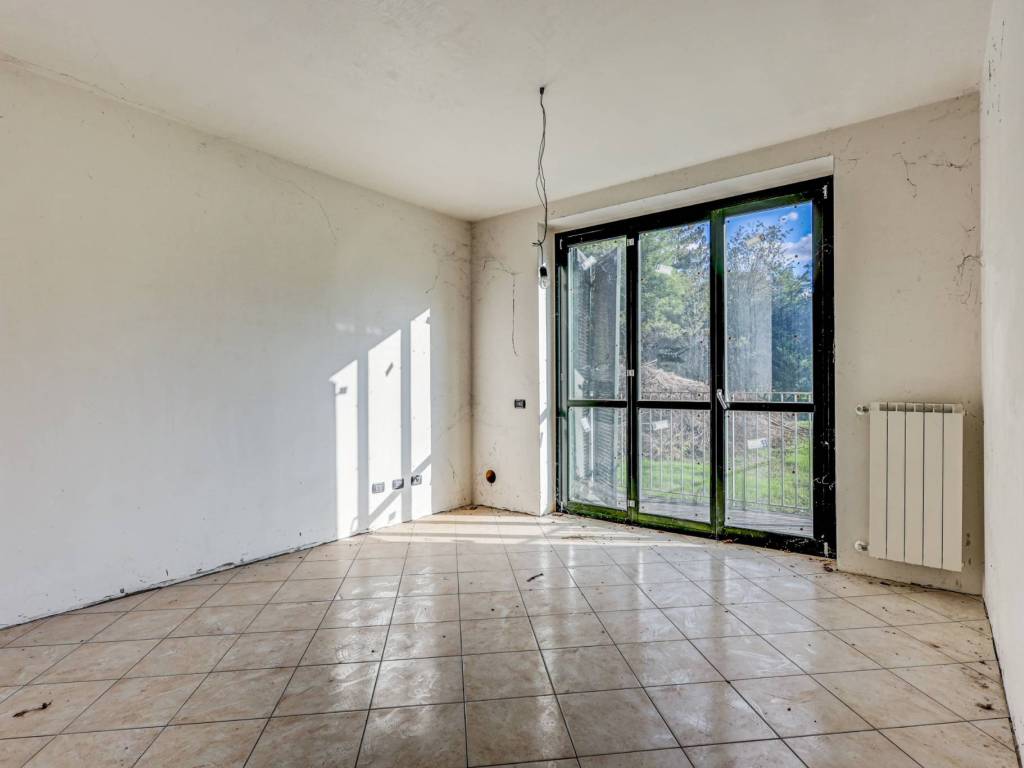 Appartamento a Brebbia in via rebuschini, 5 - Foto 4