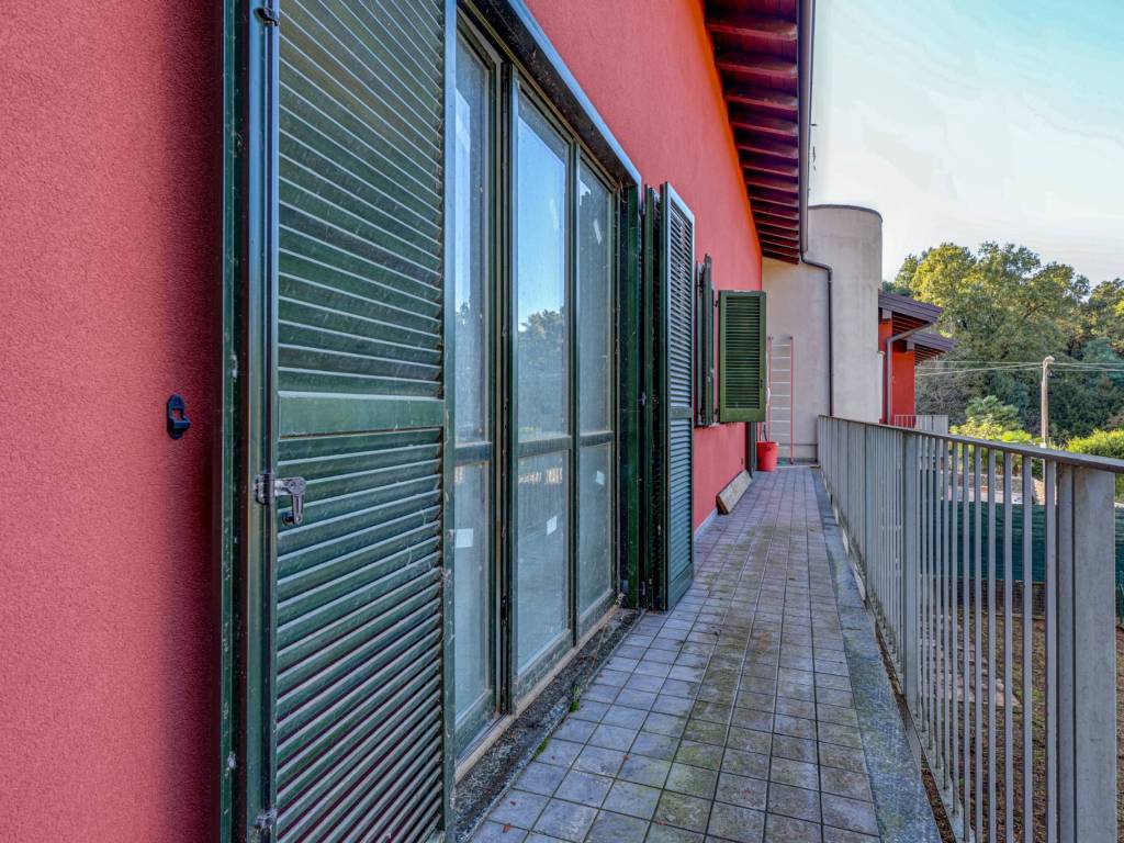 Appartamento a Brebbia in via rebuschini, 5 - Foto 3