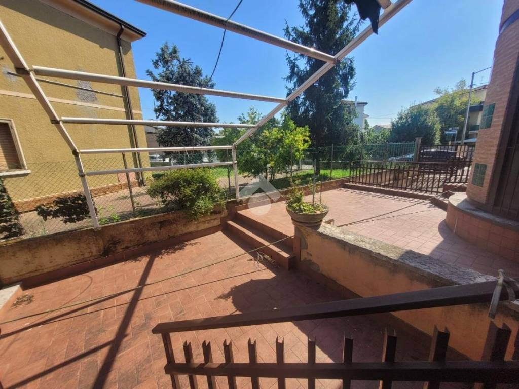 Villa a Verona in Via polveriera vecchia, 29 - Foto 4