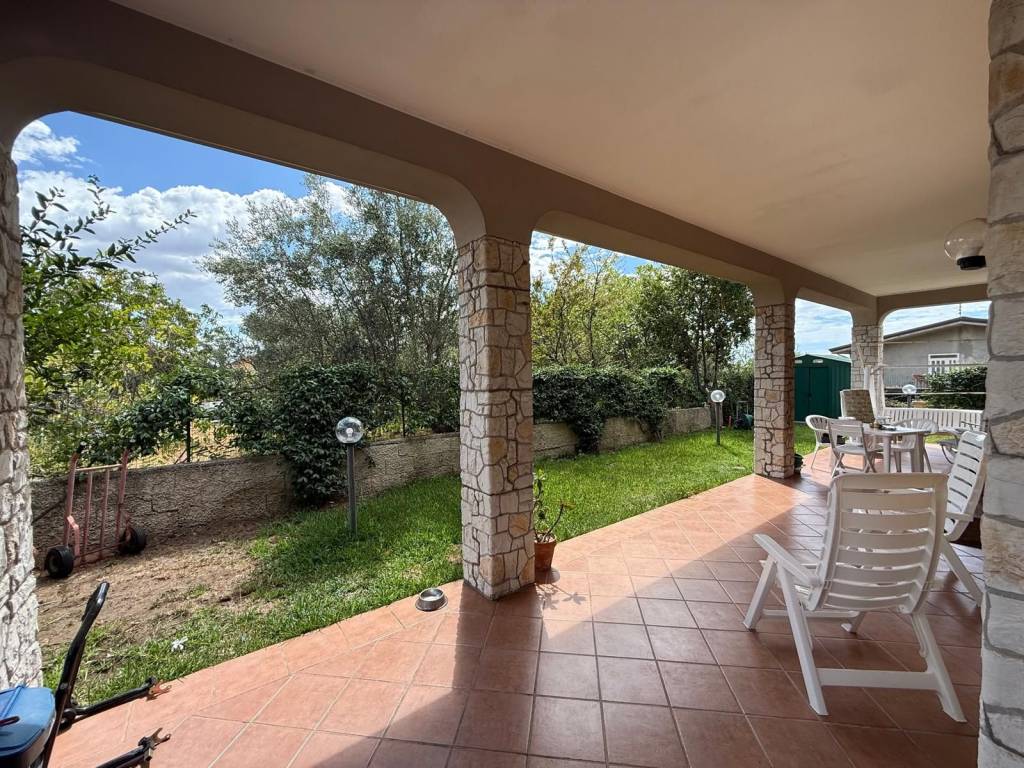 Villa a Catanzaro in Via Passo dell'Agrifoglio - Foto 4