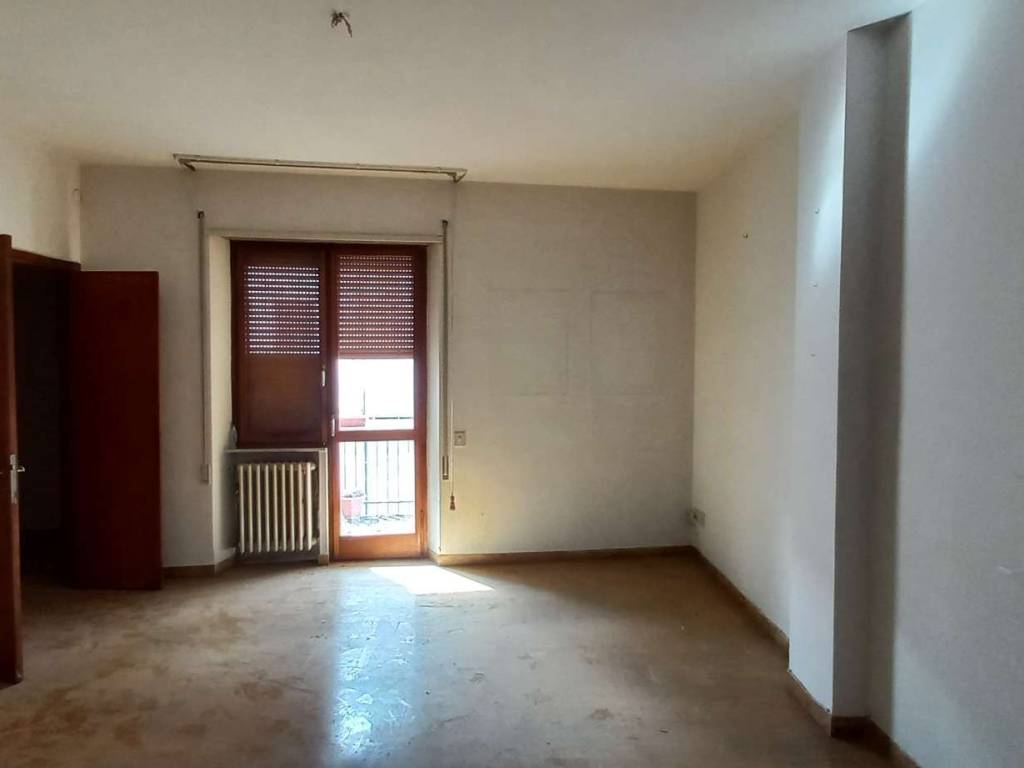 Appartamento a Pesaro in piazza Lazzarini 4/5 - Foto 4